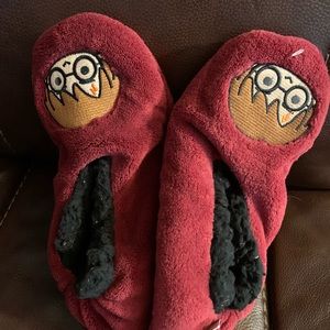 New with tag Harry Potter slippers size 8-10 medium